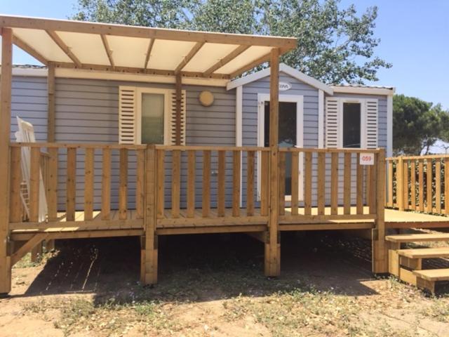 Celine Mobil Home بورت-لا-نوفيل المظهر الخارجي الصورة