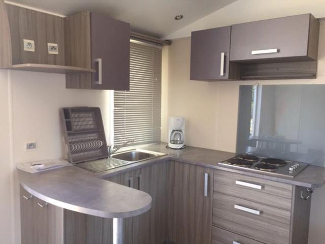 Celine Mobil Home بورت-لا-نوفيل المظهر الخارجي الصورة