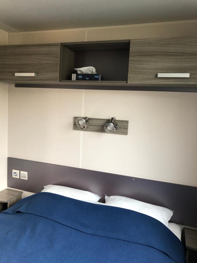 Celine Mobil Home بورت-لا-نوفيل المظهر الخارجي الصورة
